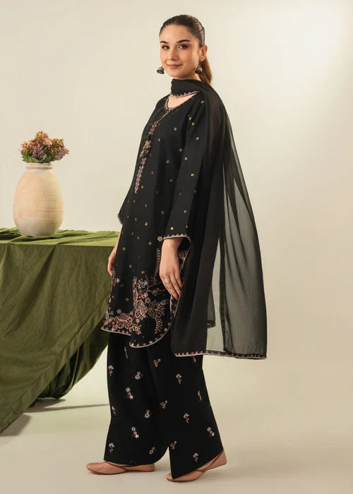 Zarqaa embroidered festive suit by Tehzeeb Libas (view 4)