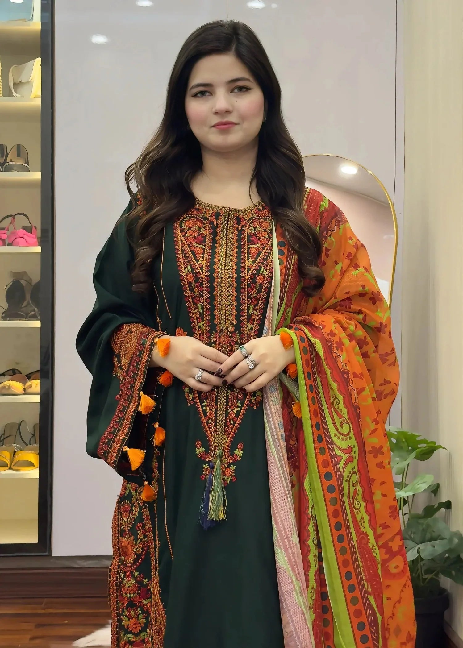 Zargul embroidered festive suit by Tehzeeb Libas (view 2)