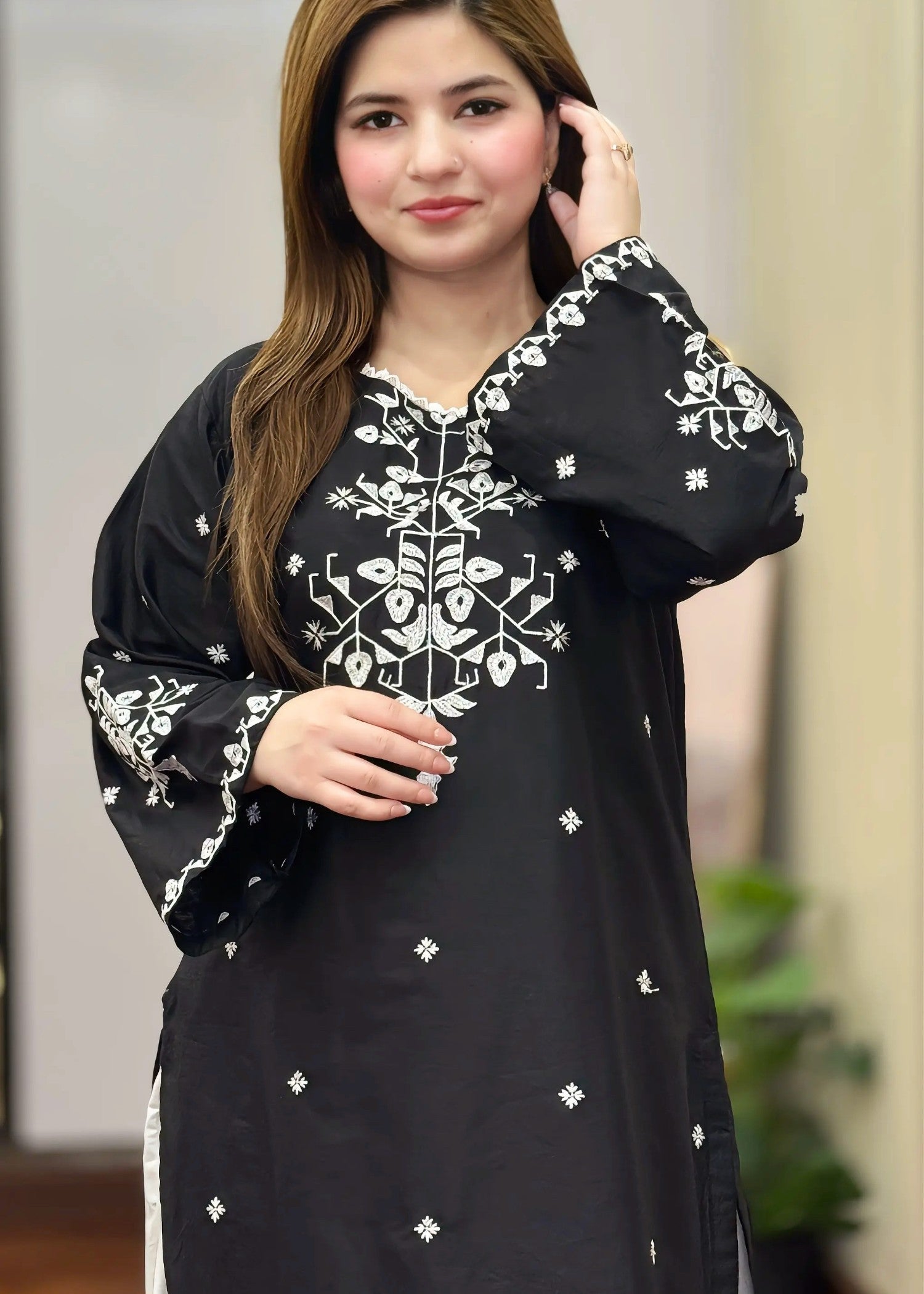 Laaj stitched eastern suit by Tehzeeb Libas (view 8)