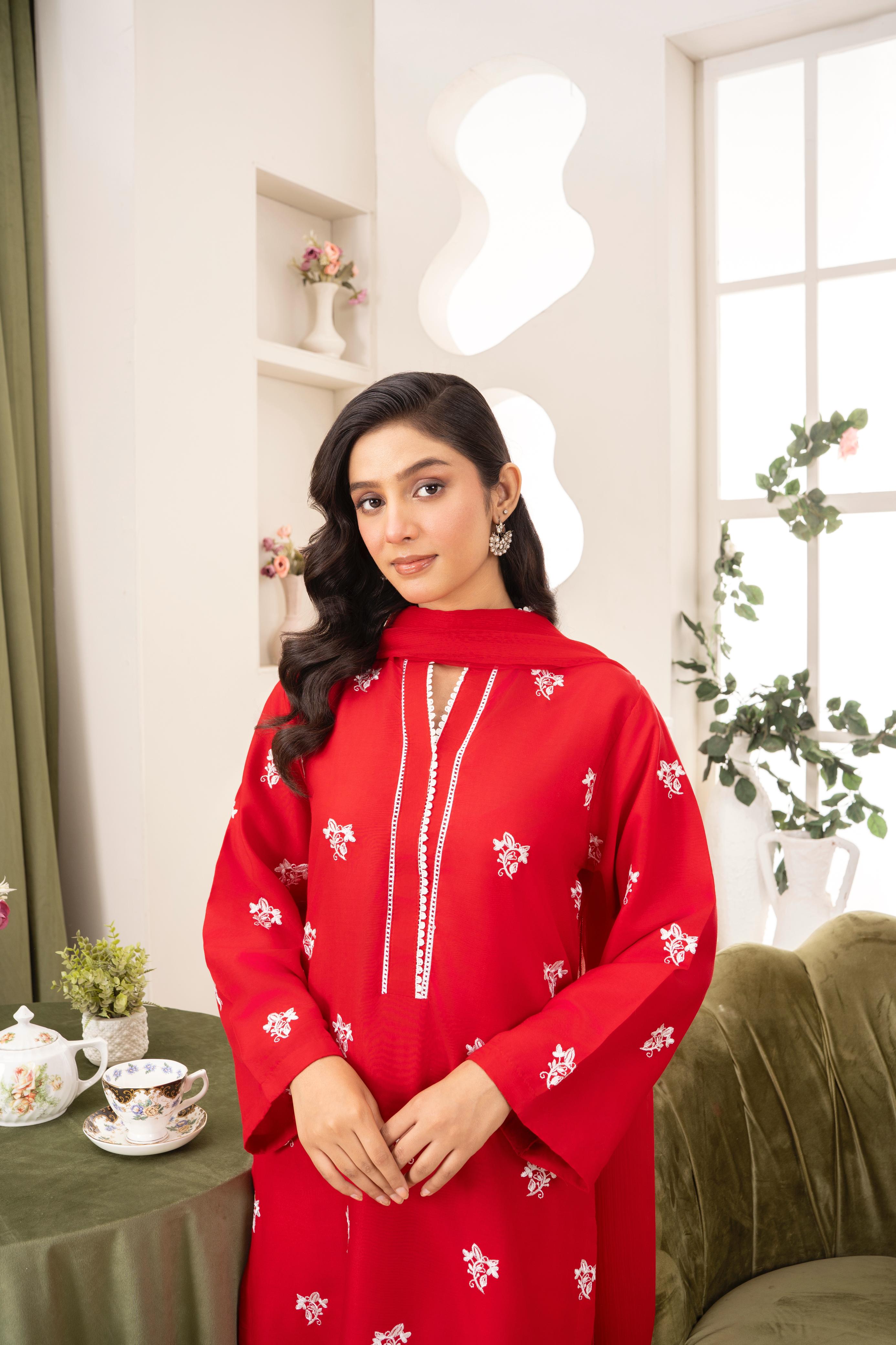 LILLY EMBROIDERY 3PC royal lifestyle collections