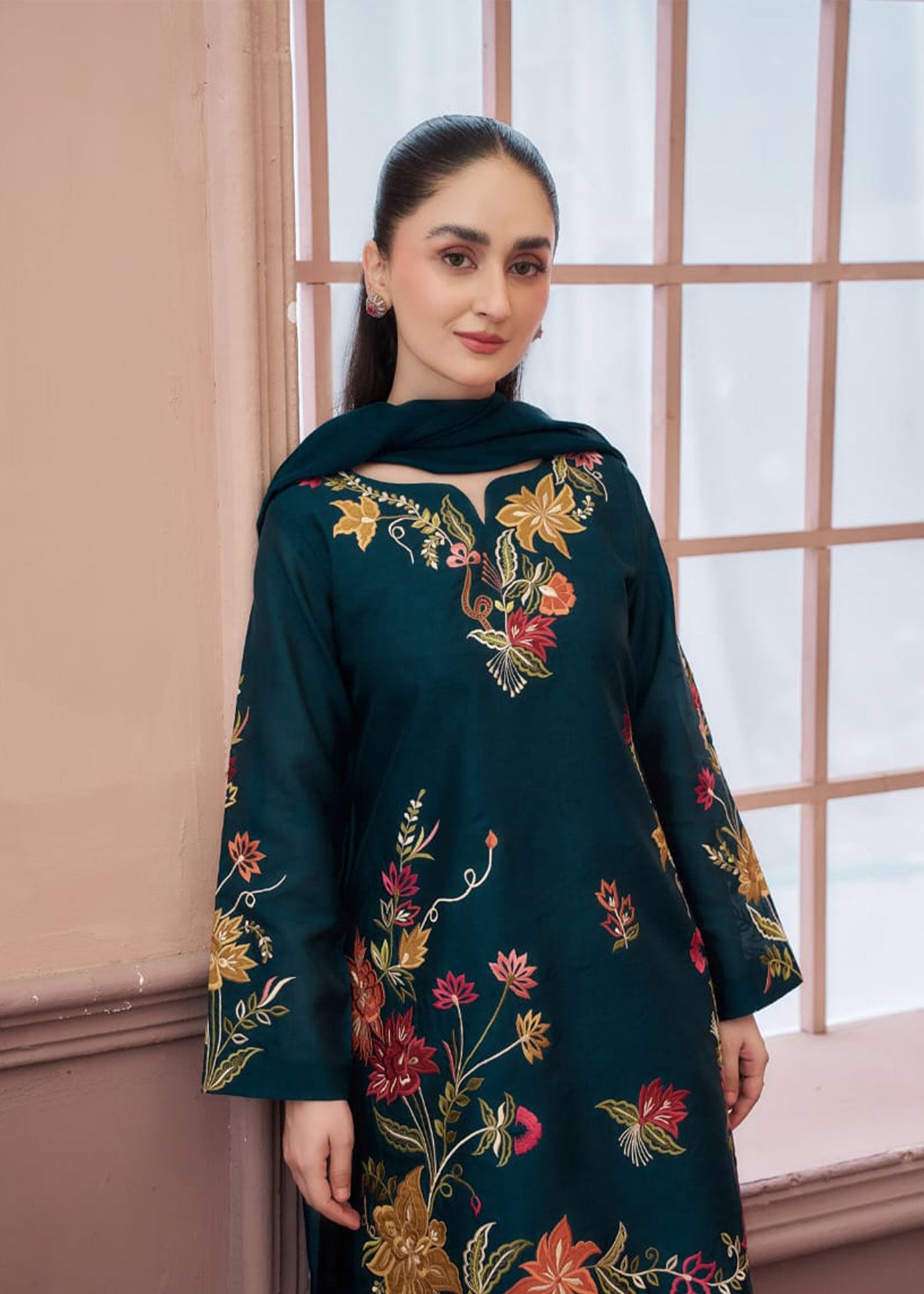 JAZERA EMBROIDERED 3PC