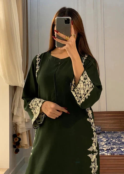 Royal Green Margarita Embroidered 2pcs Royal Lifestyle Collections