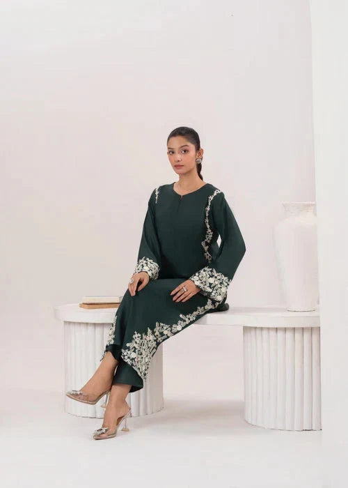 Royal Green Margarita Embroidered 2pcs Royal Lifestyle Collections