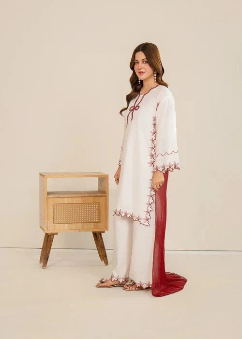 Royal Nayab 3pcs Royal Lifestyle Collections
